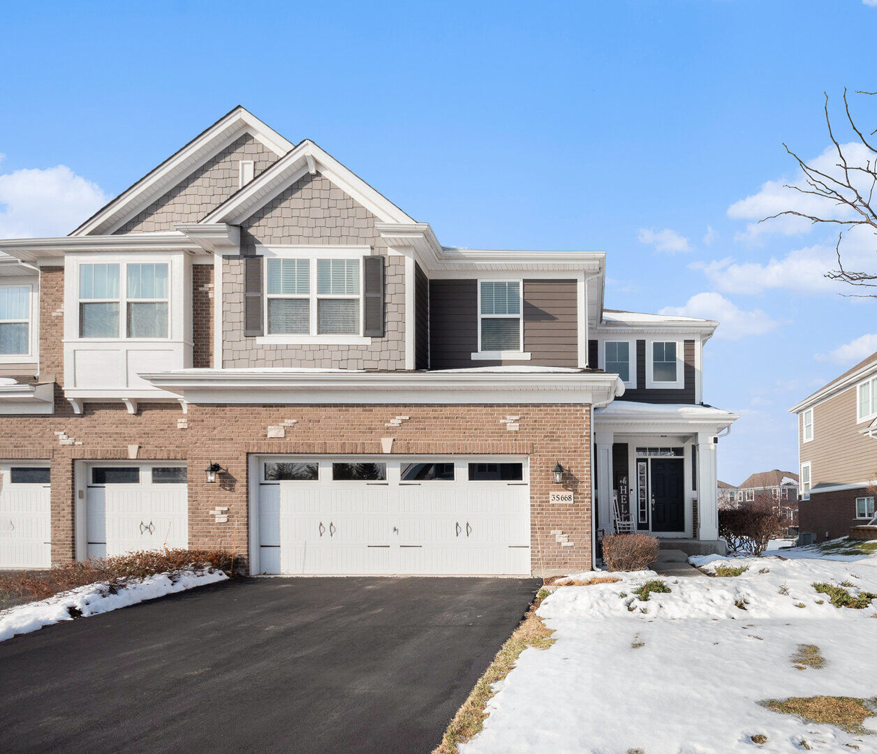 Property Photo:  3S668 Breme Drive  IL 60555 