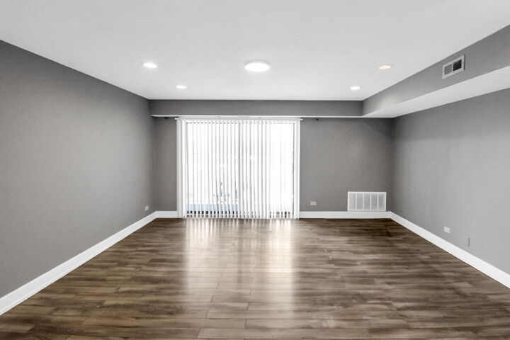 Property Photo: 16622 Theresa Lane 304 IL 60477