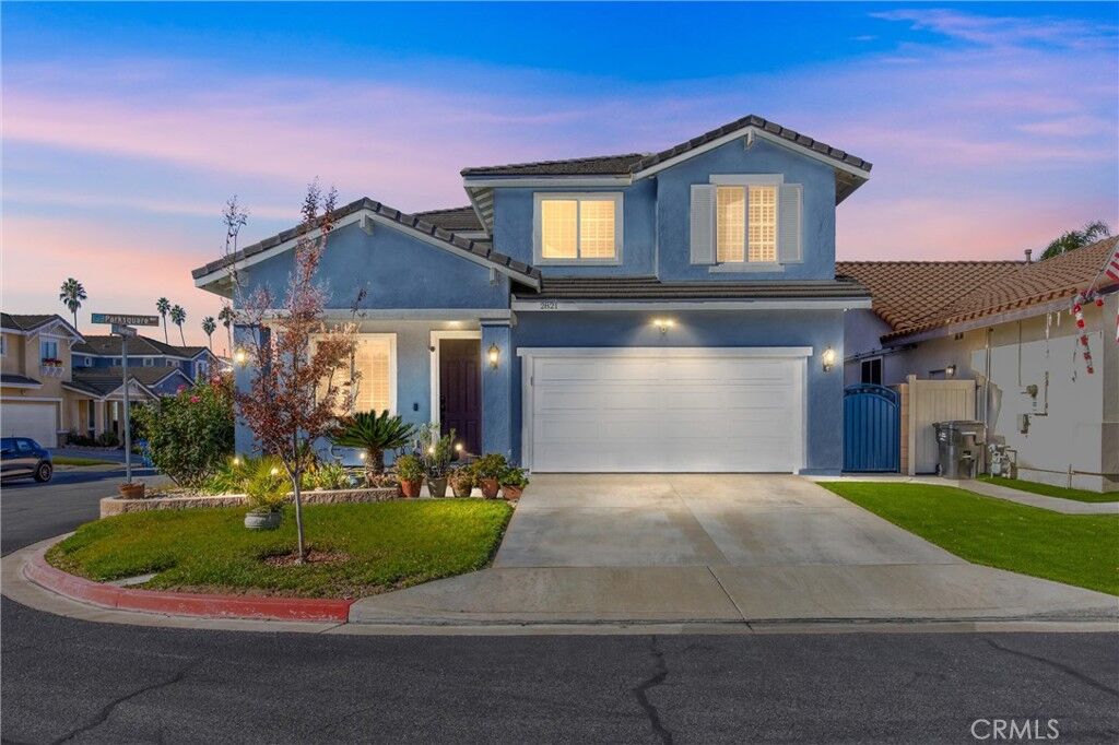 Property Photo:  2821 Parksquare  CA 91767 