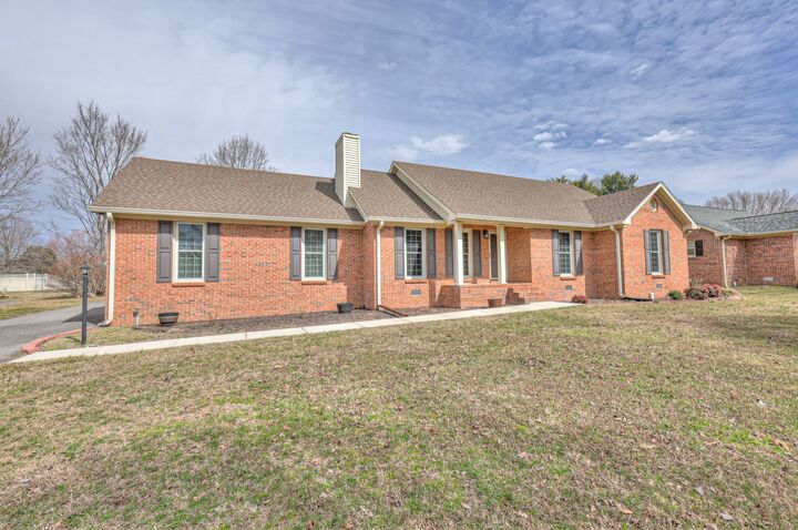 Property Photo: 874 Doak Rd TN 37355