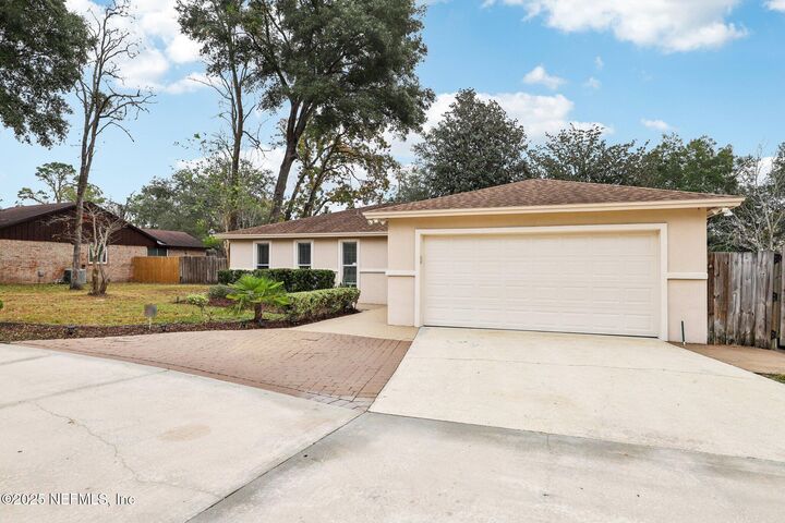 Property Photo: 8135 Niska Trail FL 32244