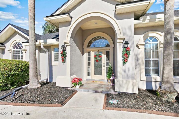 Property Photo:  1858 Sentry Oak Court  FL 32003 