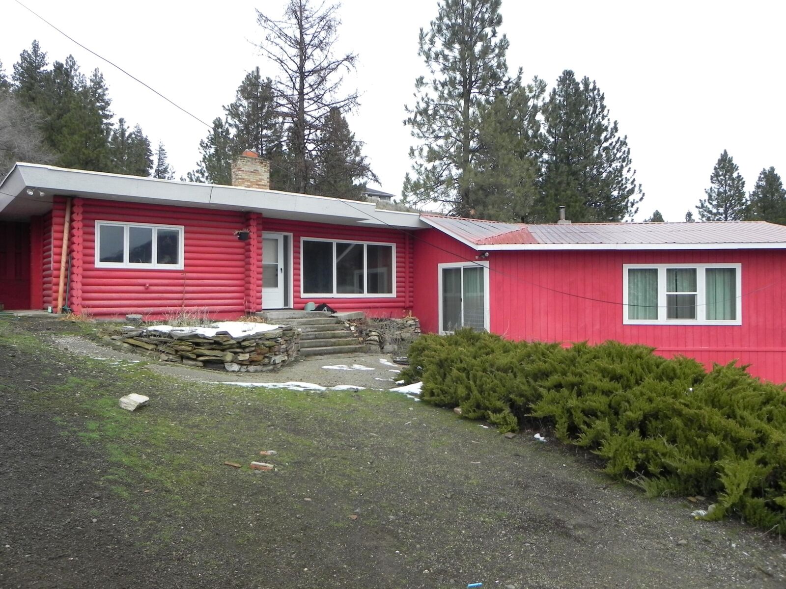Property Photo:  345 N Portland St  WA 99166 