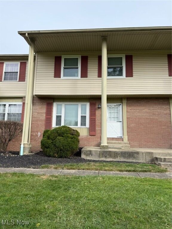 Property Photo: 195 Surrey Lane OH 44406