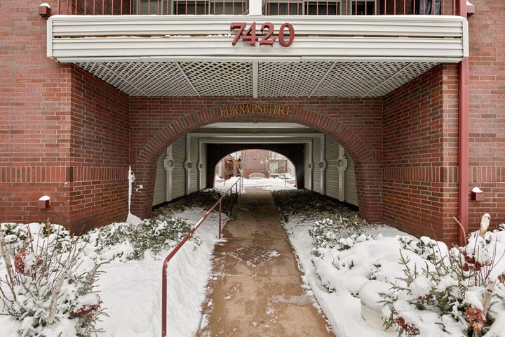 Property Photo: 7420 Edinborough Way 6106 MN 55435