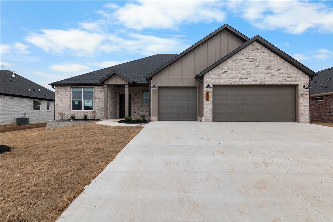 Property Photo: 4773 Farmhouse Street AR 72762