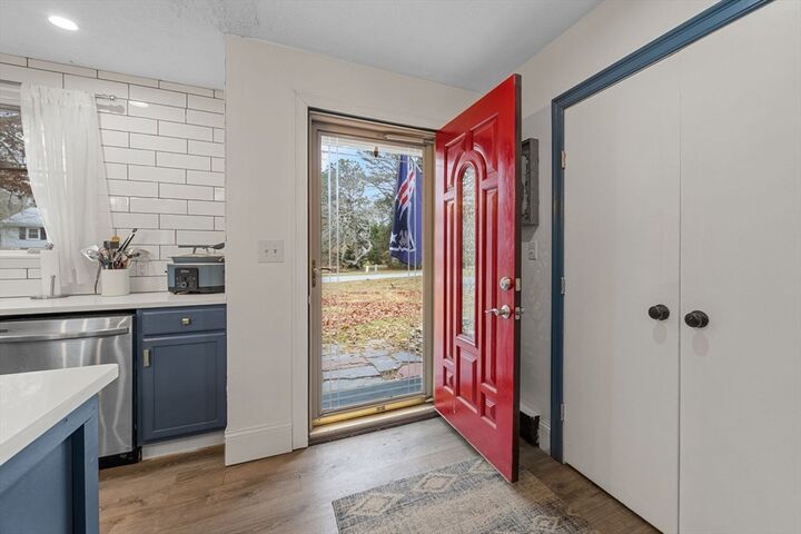 Property Photo:  17 Kensington Dr  MA 02563 