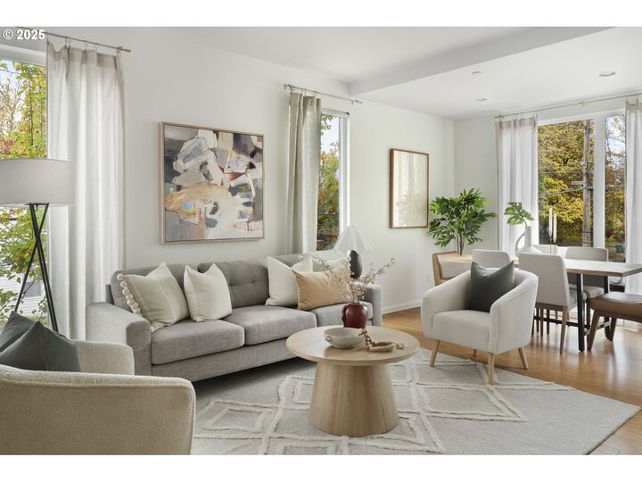 Property Photo: 1102 NE Tillamook St 5 OR 97212