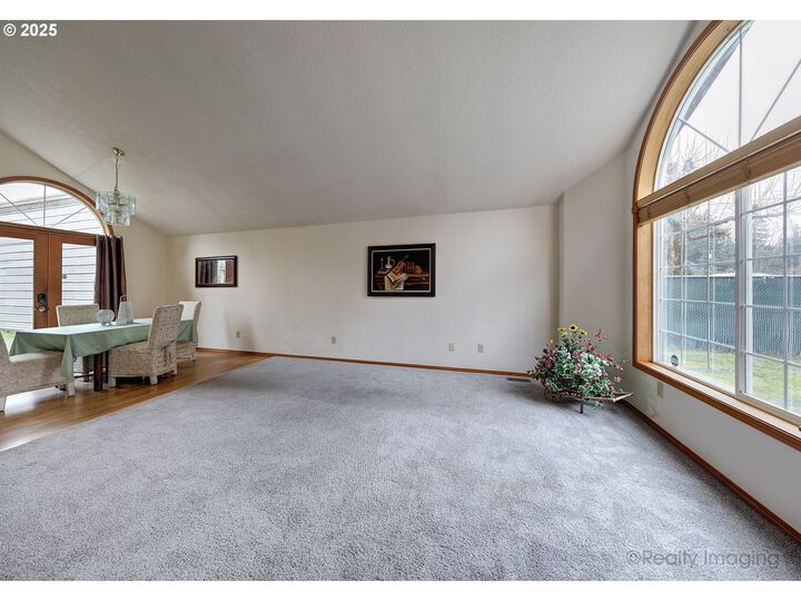 Property Photo: 3012 SE 157th Ave OR 97236