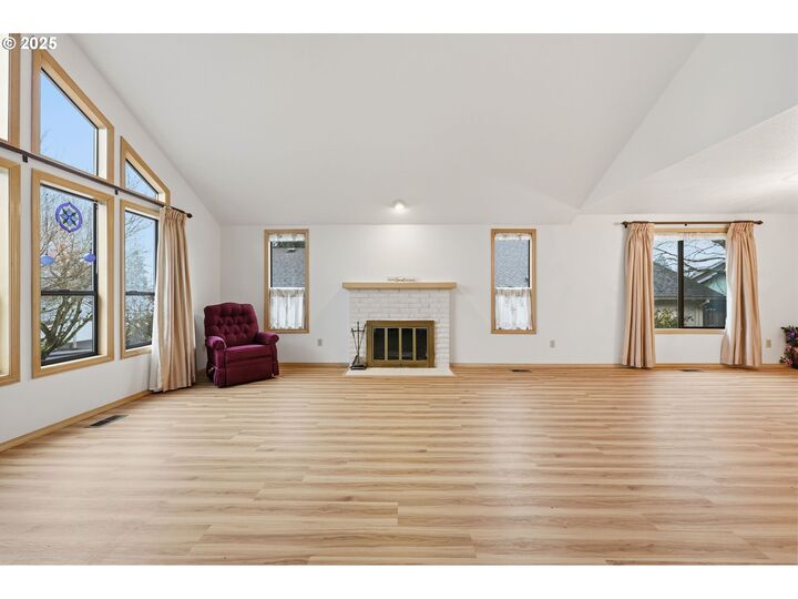 Property Photo: 3116 SE 154th Ave WA 98683