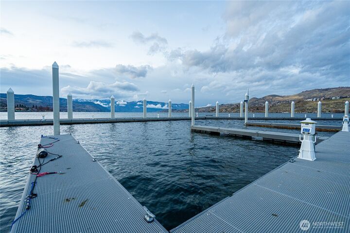 Property Photo:  1350 W Woodin Avenue A-17  WA 98816 