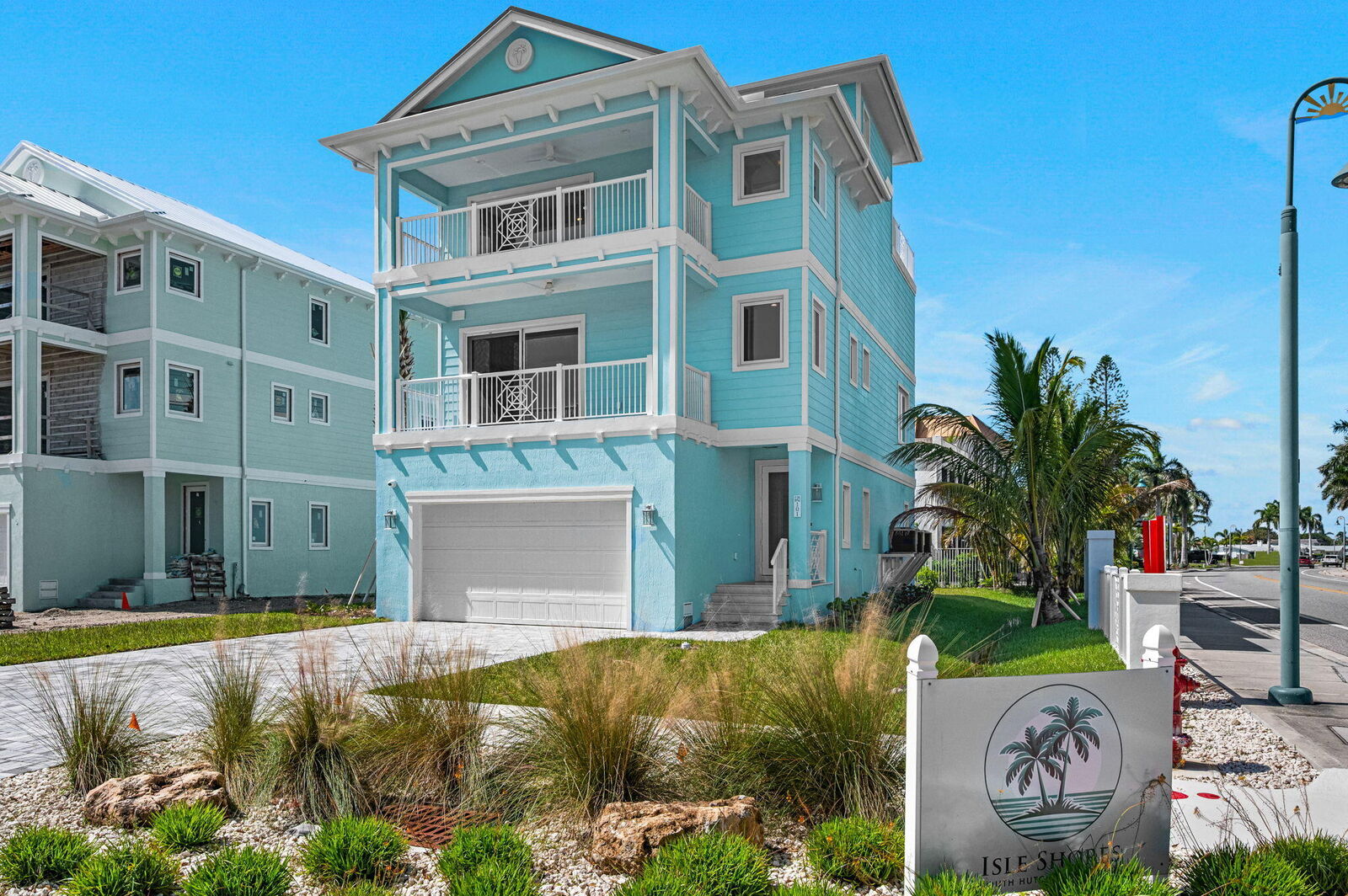 Property Photo: 527 Coral Sands Way FL 34949