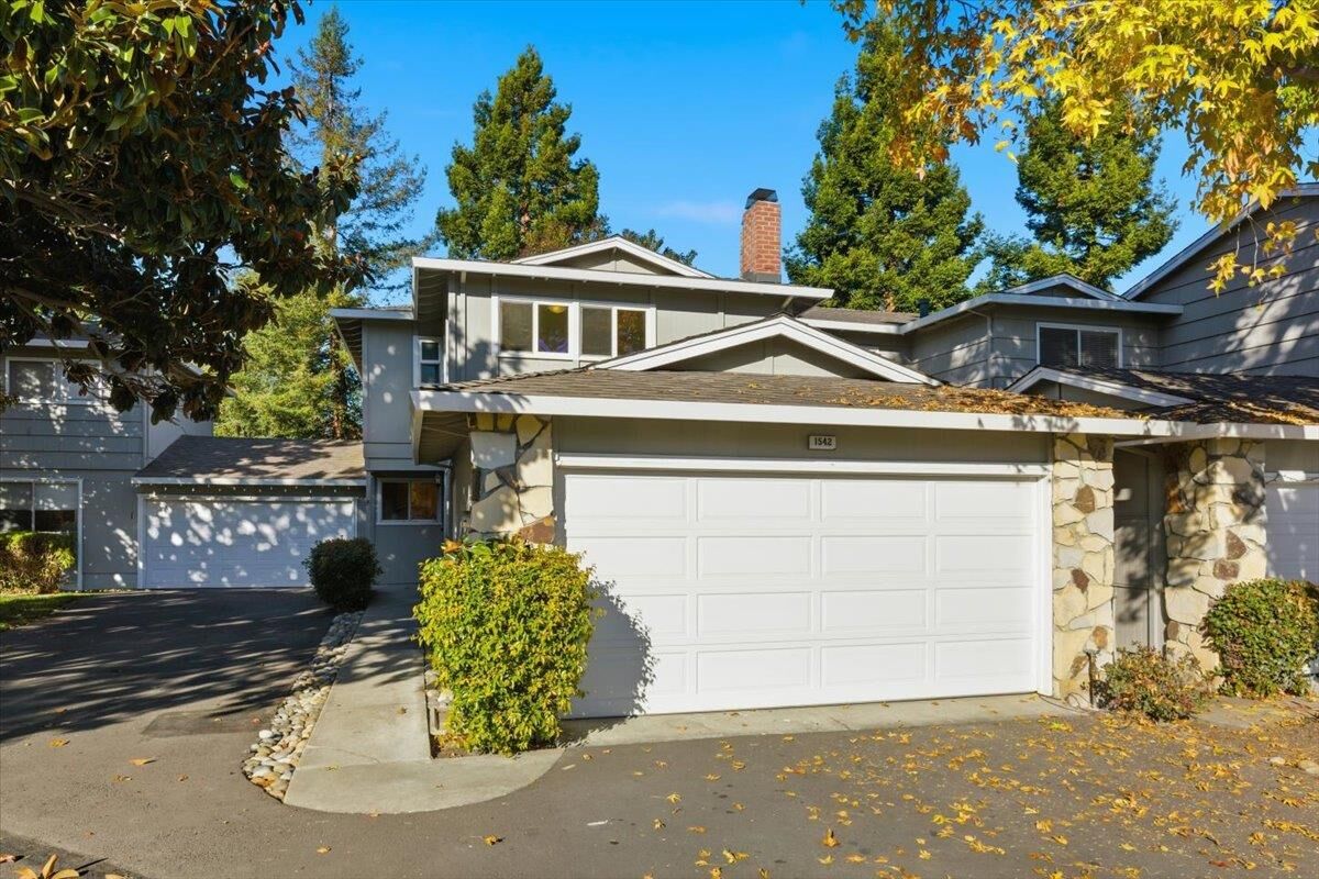 Property Photo: 1542 Canna Court CA 94043