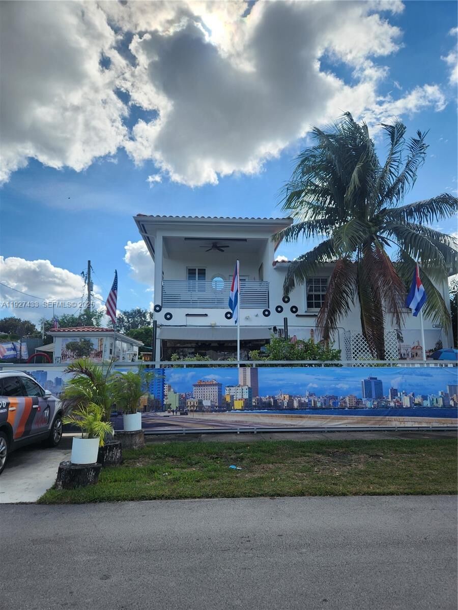 Property Photo: 1645 SW 83rd Ct 1 FL 33155