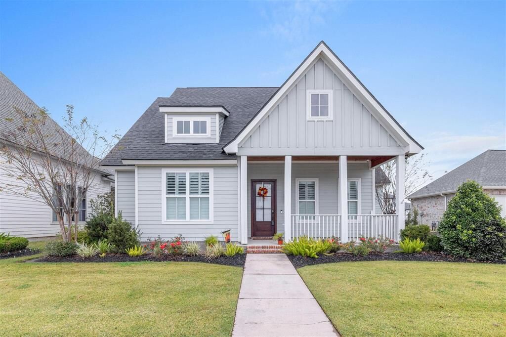 Property Photo: 6539 White Oleander Circle LA 70605