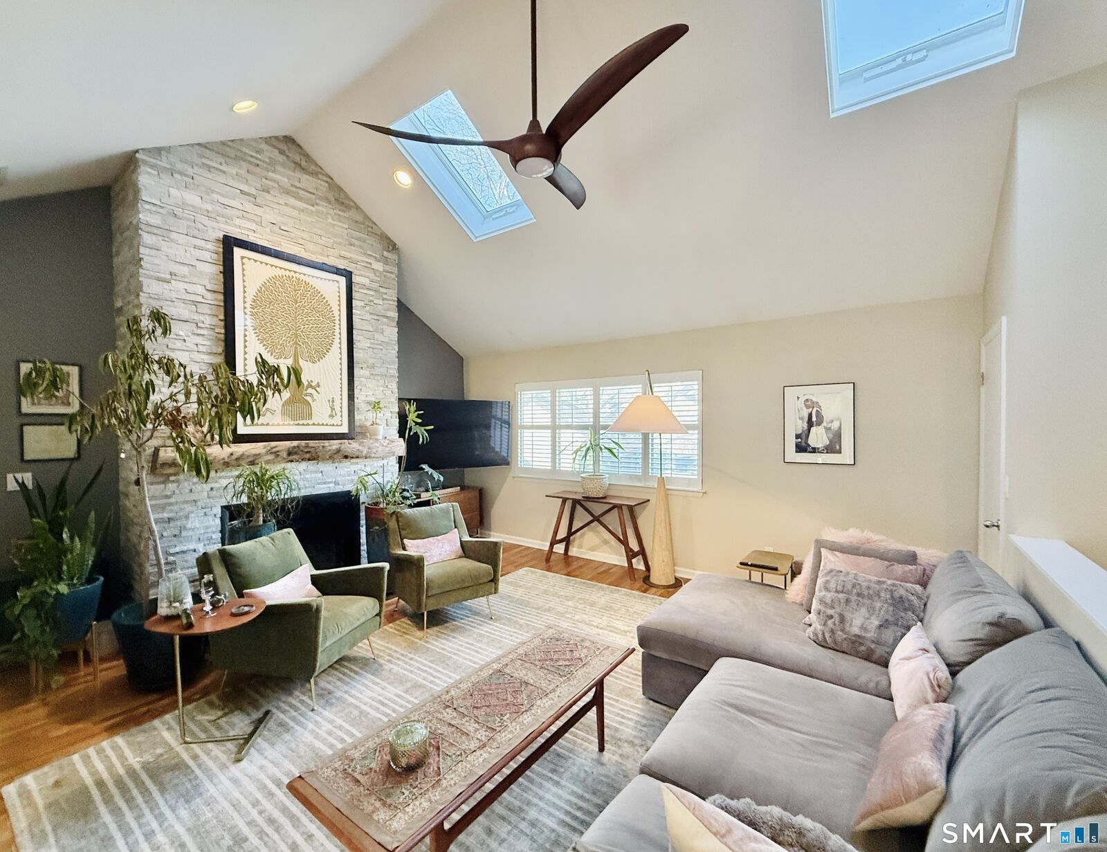 Property Photo:  2289 Bedford Street H13  CT 06905 