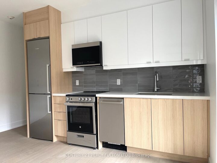 Property Photo:  320 Roncesvalles Avenue 1  ON M6R 2M7 