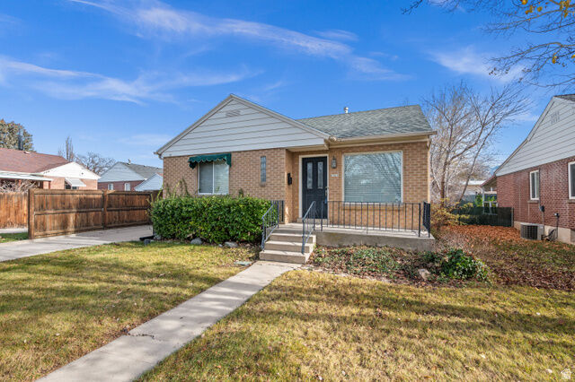 Property Photo: 2965 S 1400 E UT 84106