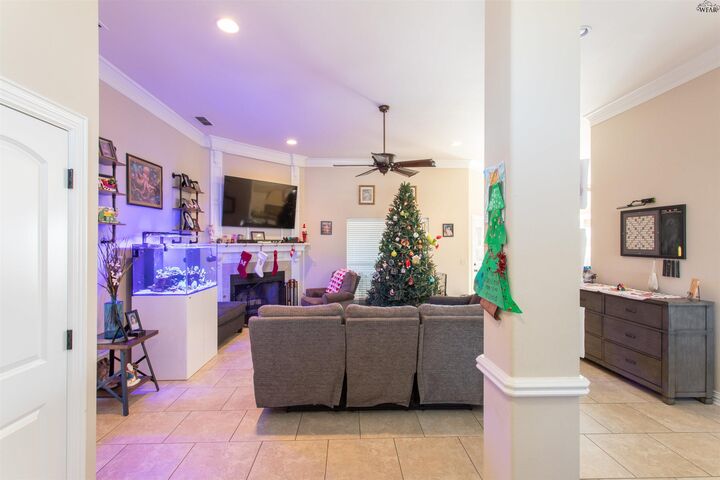 Property Photo: 1717 Shoal Creek Drive TX 76310