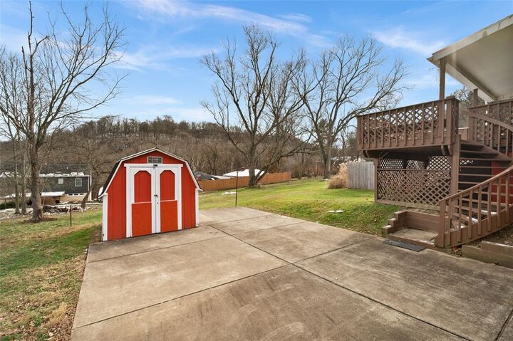 Property Photo: 819 8th St PA 15147