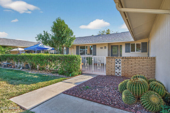 Property Photo:  10331 W Prairie Hills Circle W  AZ 85351 