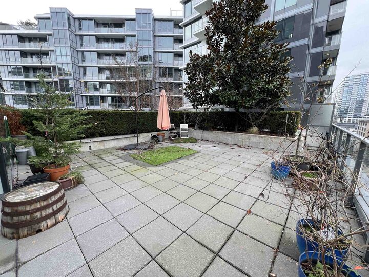 Property Photo:  38 Smithe Street 1252  BC V6B 0P4 