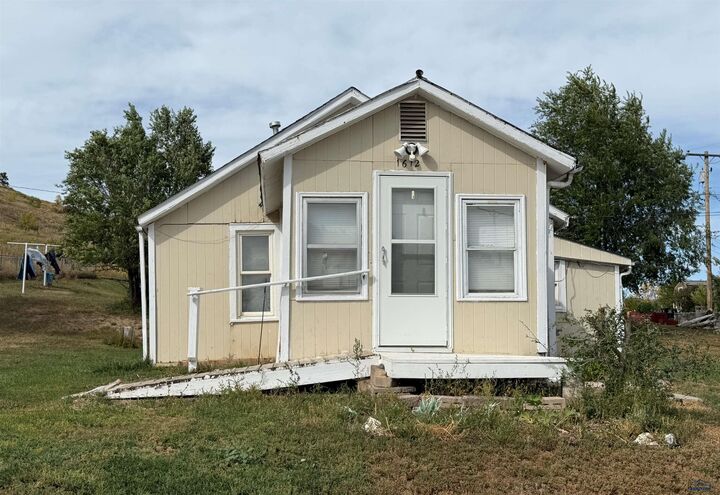 Property Photo:  1612 Van Buren  SD 57701-8055 