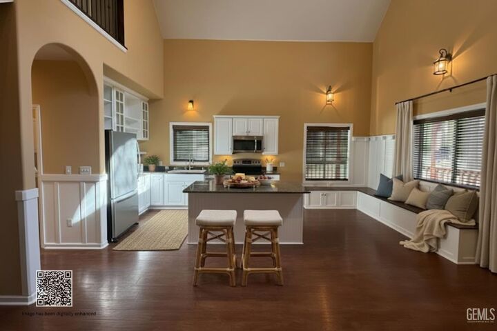 Property Photo:  1400 Pinecone Court  CA 93285 