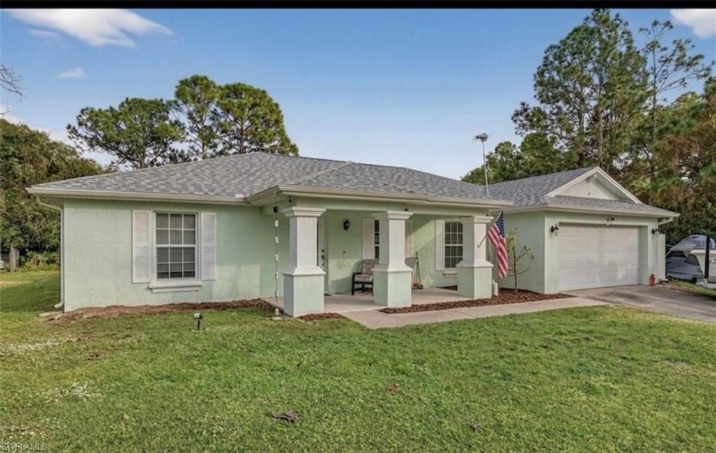 Property Photo:  315 Leruth Ave  FL 33974 