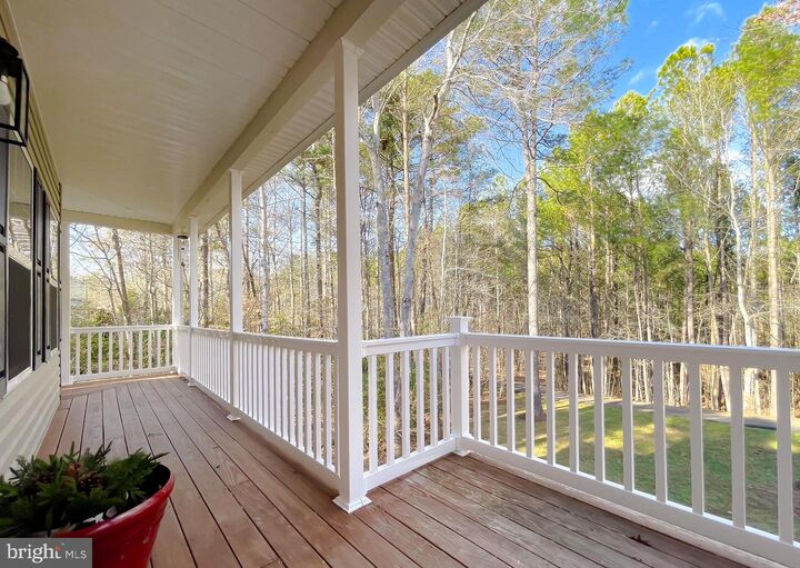 Property Photo: 21060 Woodmere Drive MD 20650