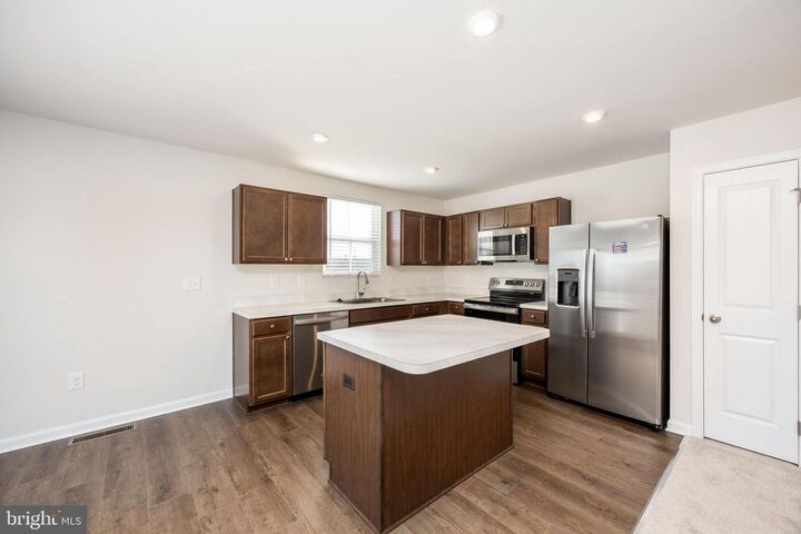 Property Photo: 199 Pond View Lane DE 19973