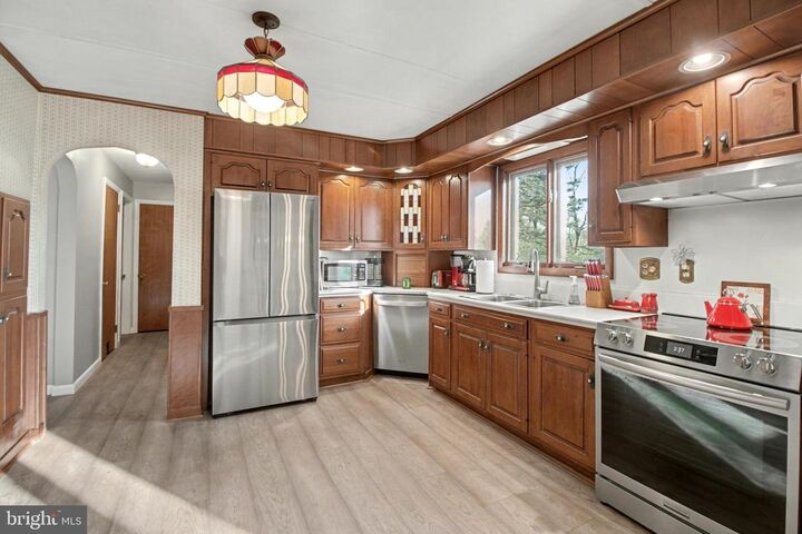 Property Photo: 36 Crescent Drive PA 17070