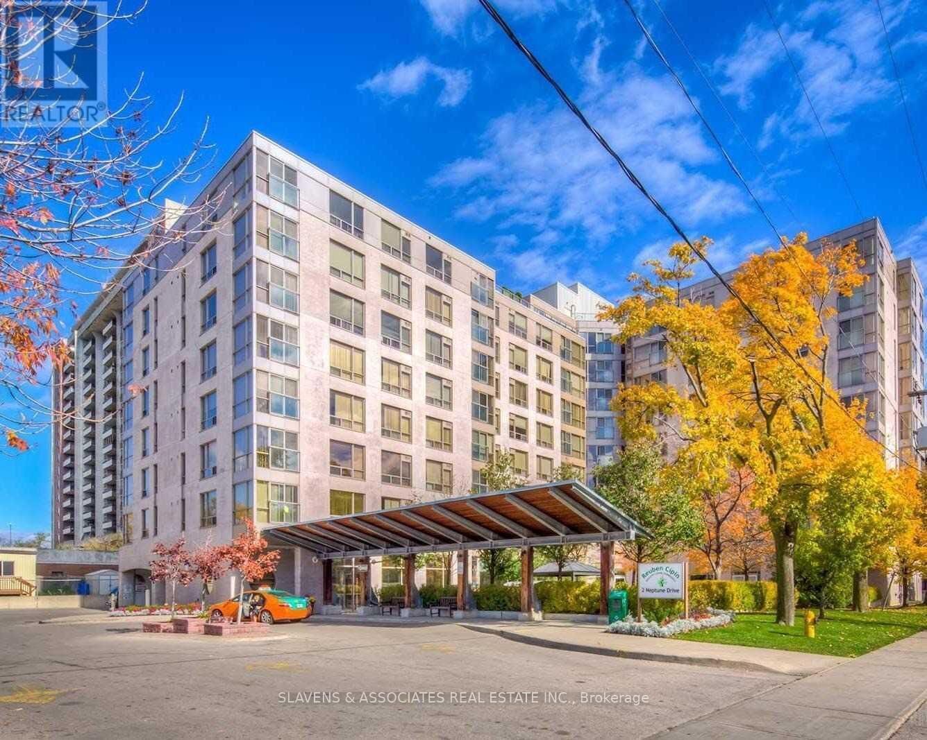 Property Photo:  2 Neptune Drive 205  ON M6A 3E6 