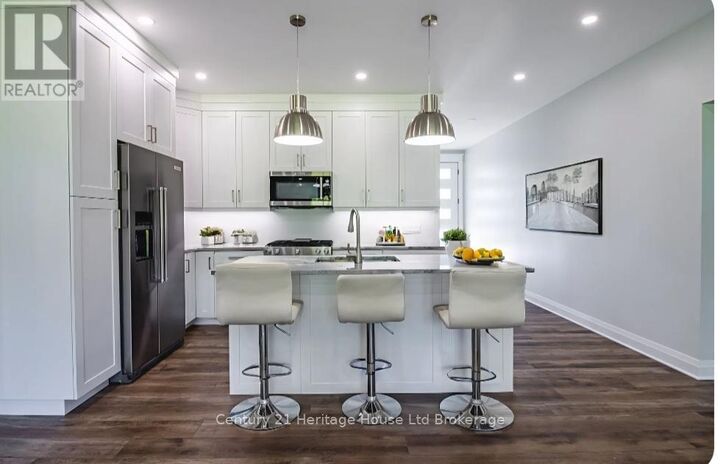 Property Photo:  11651 Plank Road  ON N0J 1H0 