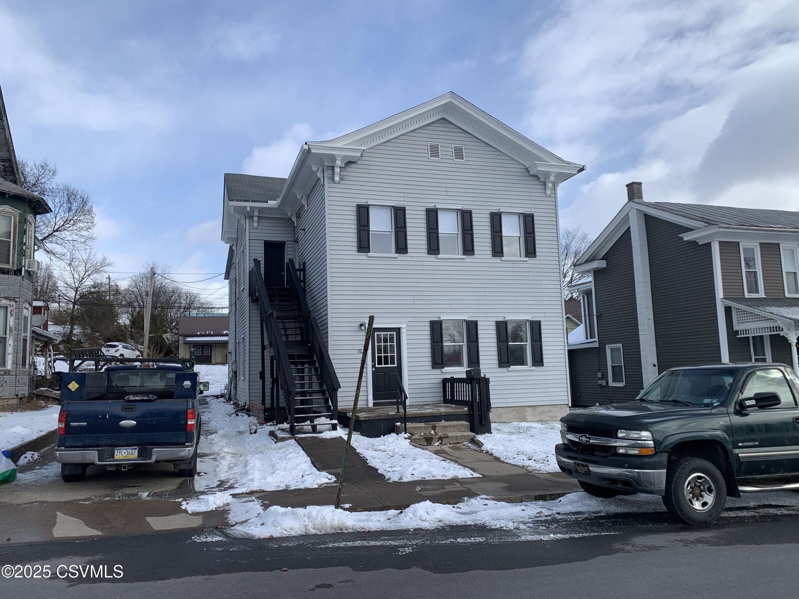 Property Photo:  20 Pennsylvania Avenue  PA 17777 