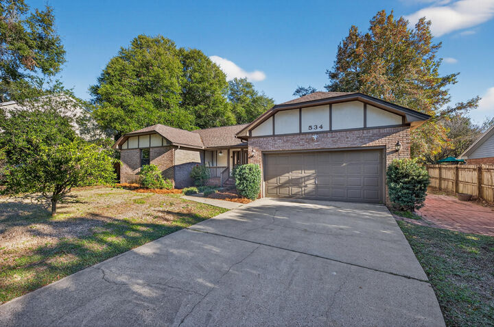 Property Photo: 534 Nassau Drive FL 32578
