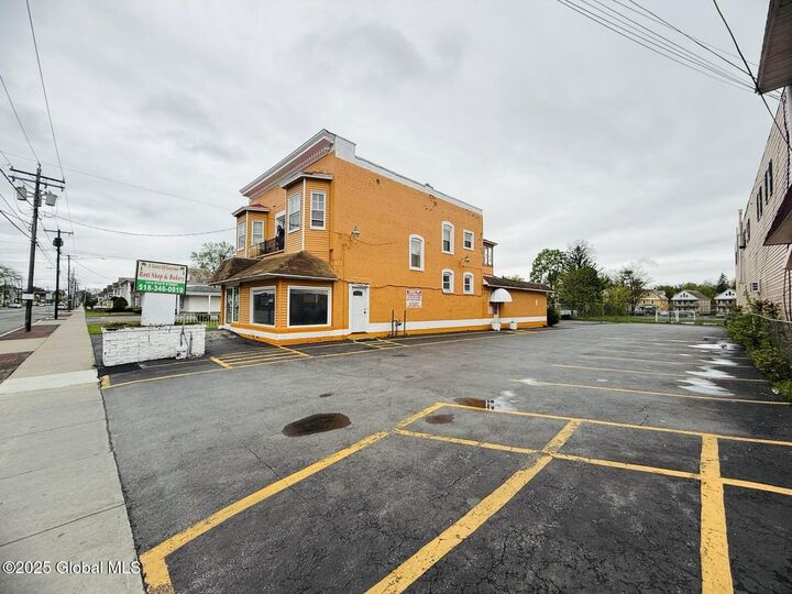 Property Photo:  1414 State Street  NY 12304 