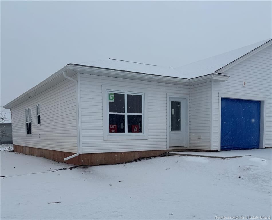 Property Photo:  18 Otty Avenue  NB E4E 0M5 