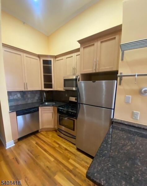 Property Photo: 208 Washington St 2A NJ 07302