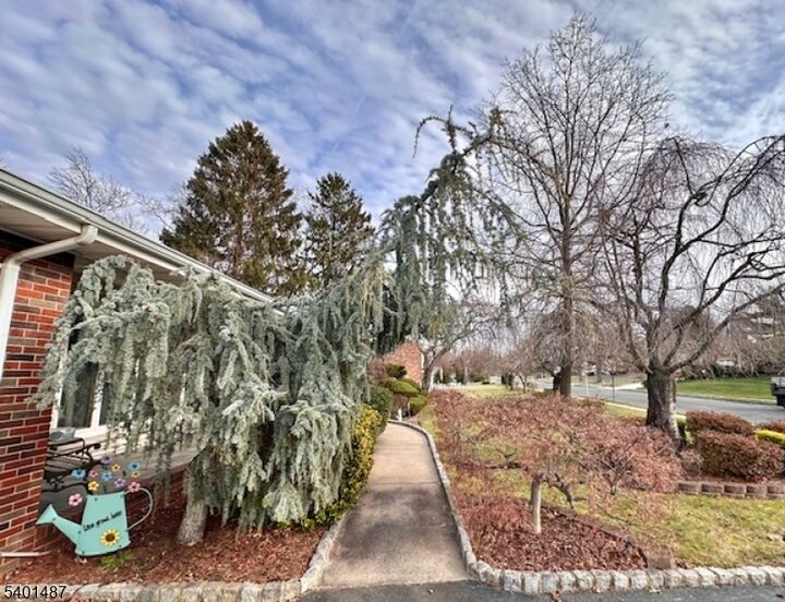 Property Photo:  20 Gillen Dr  NJ 08859 