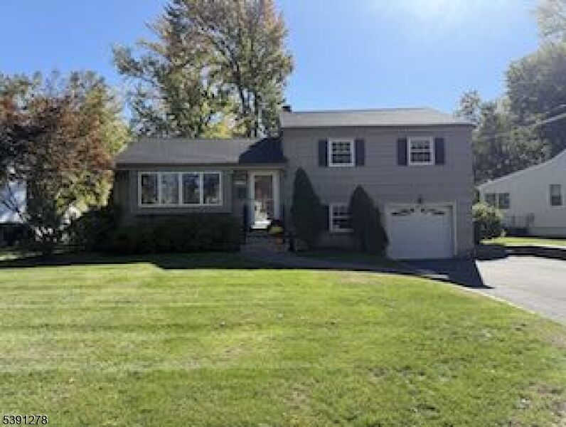 Property Photo: 615 Kensington Dr NJ 07090