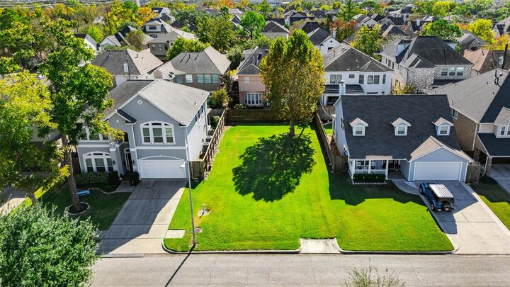 Property Photo: 4313 Vivian Street TX 77401