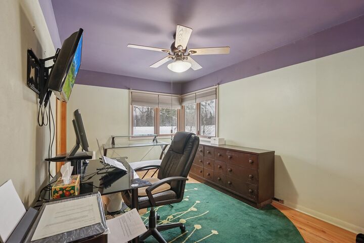 Property Photo: 8148 E Spaulding Rd WI 54874