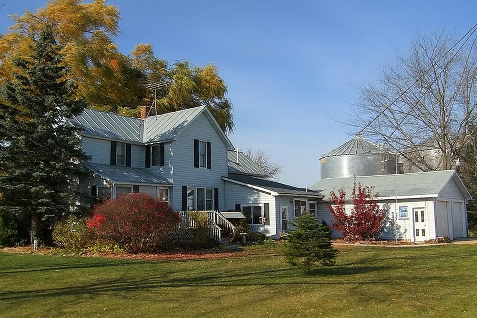 Property Photo:  1324 Townline 14 Road  MI 48611 