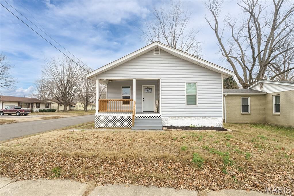 Property Photo:  3028 Marshall Avenue  IL 62040 