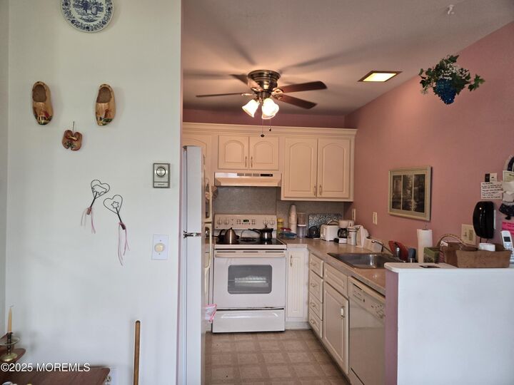 Property Photo: 439D Chesterfield Court NJ 08759