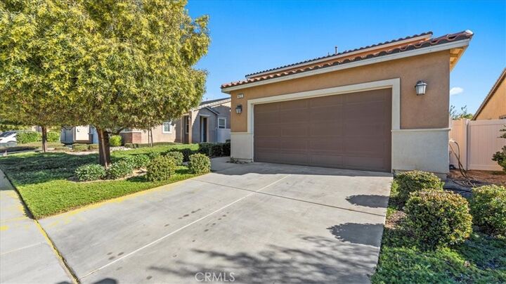 Property Photo: 1672 Milford Way CA 92223