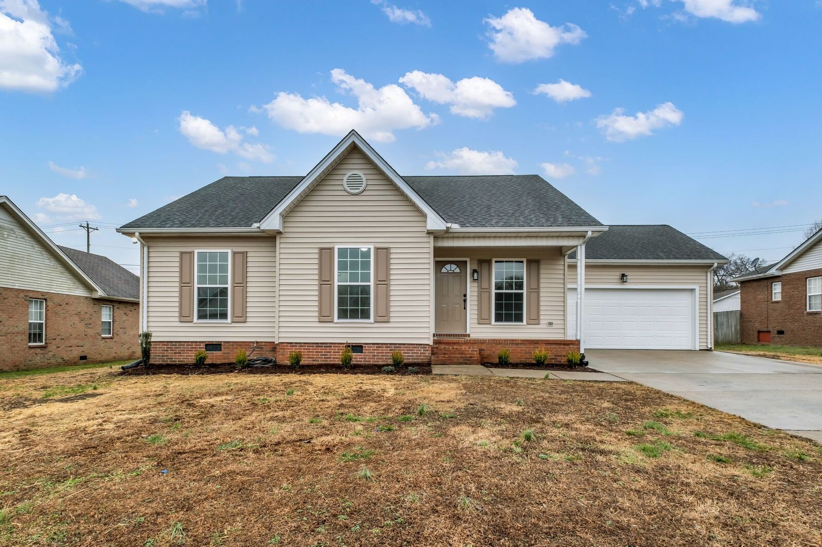 Property Photo: 934 Skye View Dr TN 37066