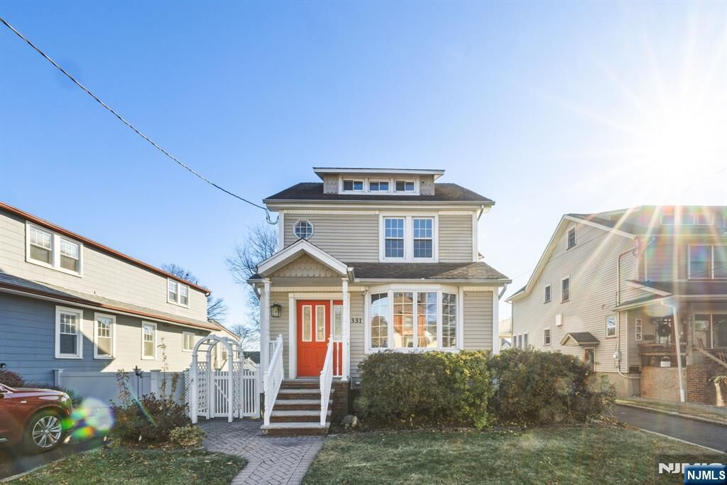 Property Photo:  331 Mountain Way  NJ 07070 