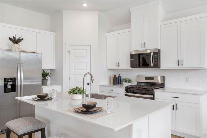 Property Photo:  512 W Canada Drive  AR 72730 